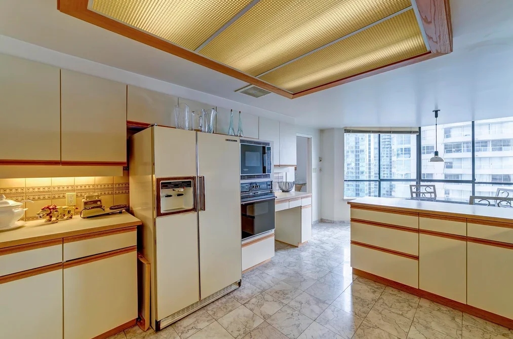 1902 738 BROUGHTON STREET, Vancouver BC V6G 3A7, Vancouver BC — Residential for Sale - Photo 2