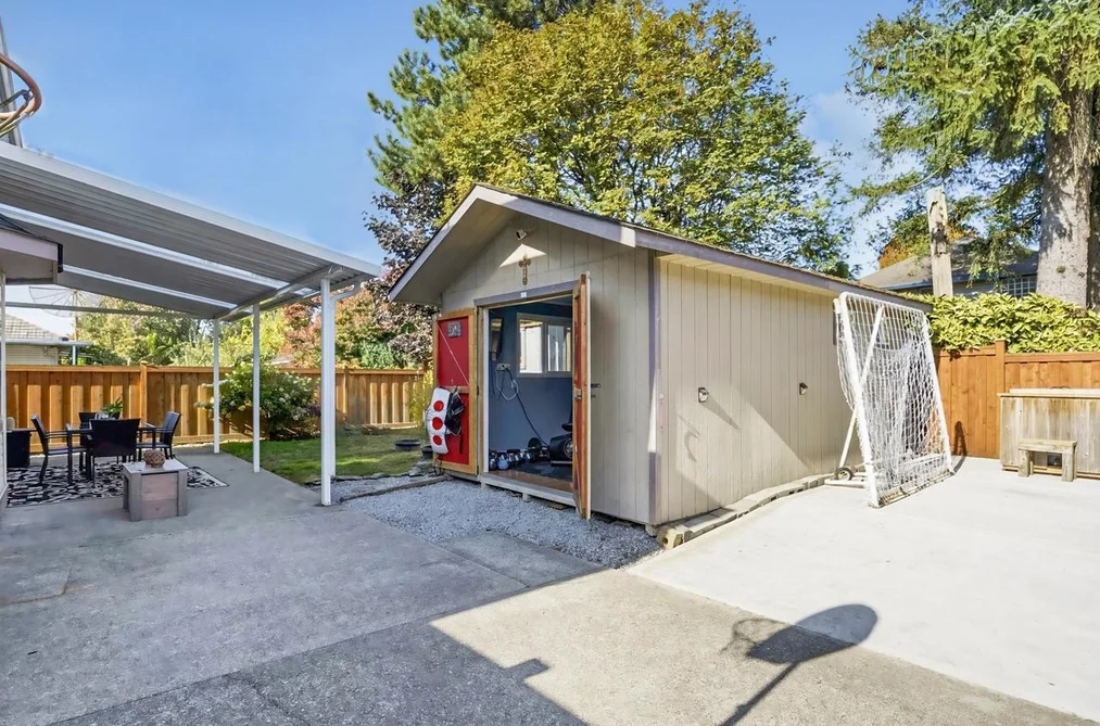 19029 118B Avenue, Pitt Meadows, BC - House for Sale - Photo 35 of 36 19029 118B Avenue, Pitt Meadows, BC - House for Sale - Photo 35 of 36