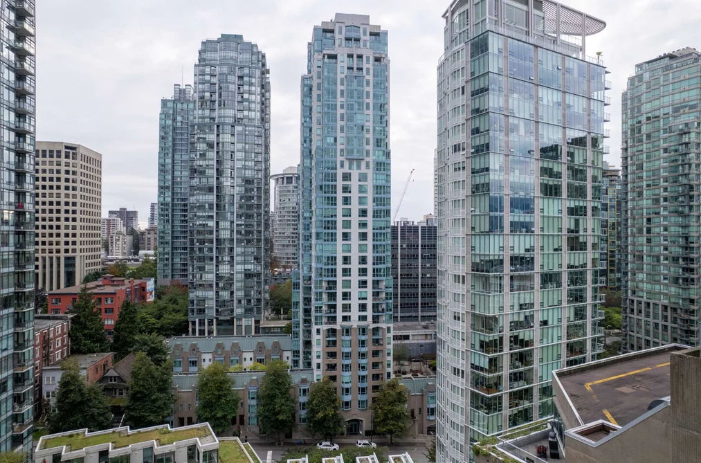 1903 - 1238 Melville Street, Vancouver, BC - MLS: R3175989 - Photo 3 1903 - 1238 Melville Street, Vancouver, BC - MLS: R3175989 - Photo 3