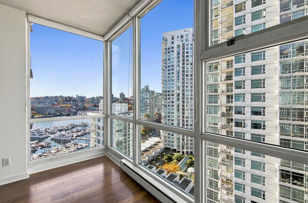 1903 - 193 Aquarius Mews, Vancouver, BC - MLS: R3179663 - Photo 2 1903 - 193 Aquarius Mews, Vancouver, BC - MLS: R3179663 - Photo 2