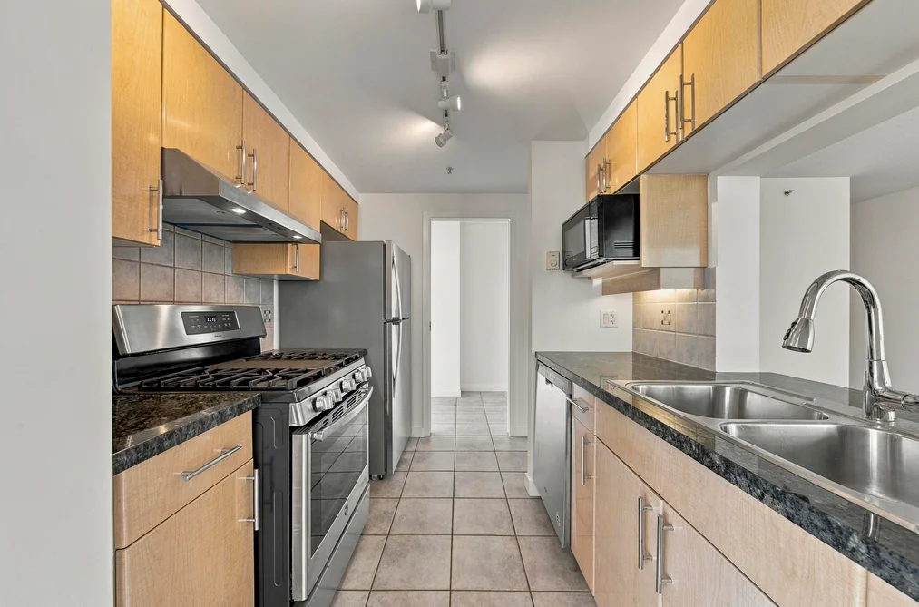 1903 - 193 Aquarius Mews, Vancouver, BC - MLS: R3179663 - Photo 6 1903 - 193 Aquarius Mews, Vancouver, BC - MLS: R3179663 - Photo 6