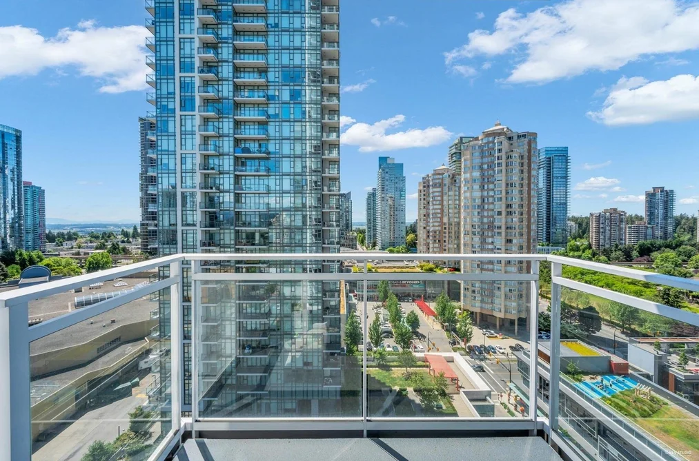 1903 4670 ASSEMBLY WAY, Burnaby BC V5H 0H3, Burnaby BC — Residential for Sale - Photo 3
