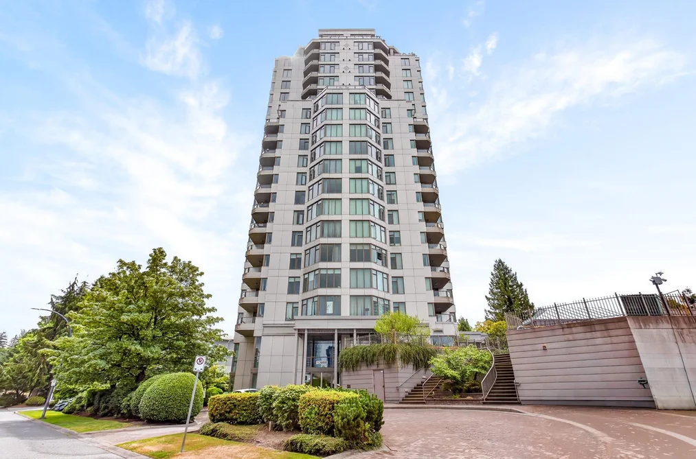 Condo for sale at 1904 13880 101 Avenue Surrey British Columbia - MLS: R3148021