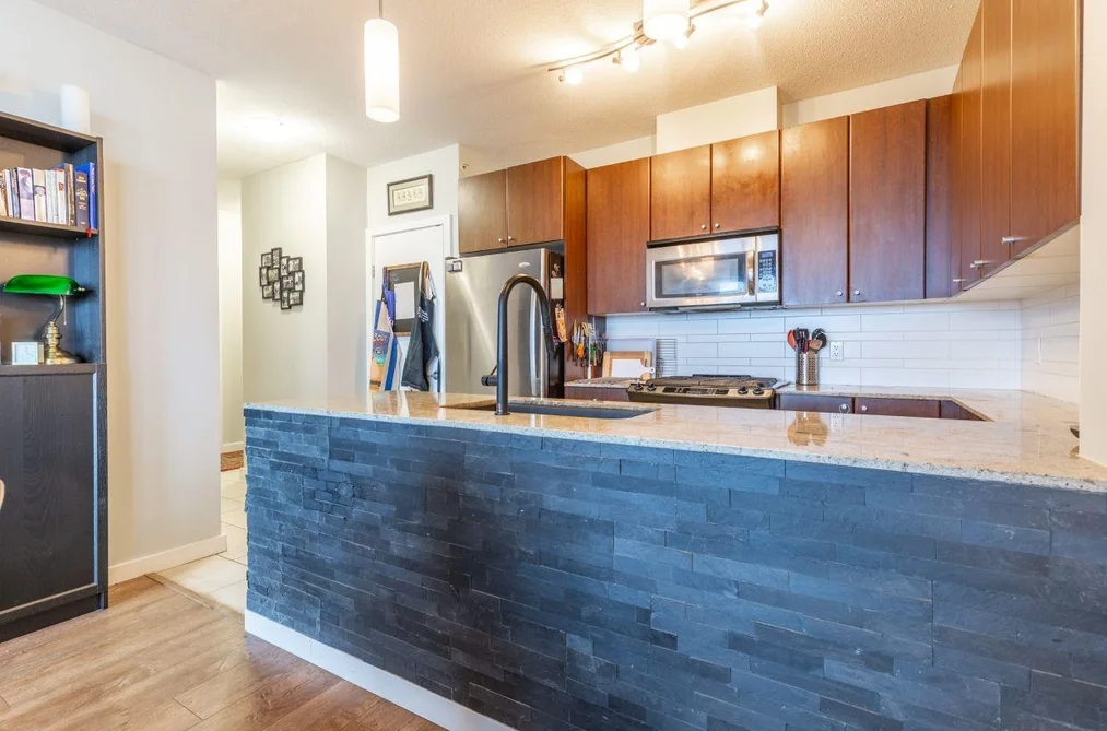 1904 280 ROSS DRIVE, New Westminster BC V3L 0C2, New Westminster BC — Residential for Sale - Photo 6