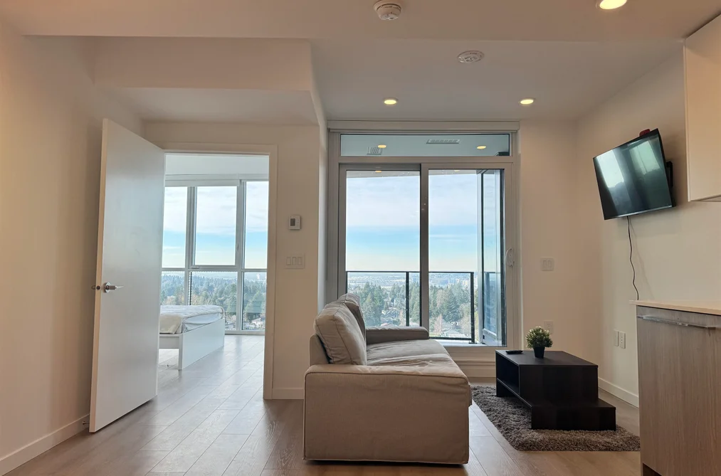Condo for sale at 1905 10333 133 Street Surrey British Columbia - MLS: R3085928