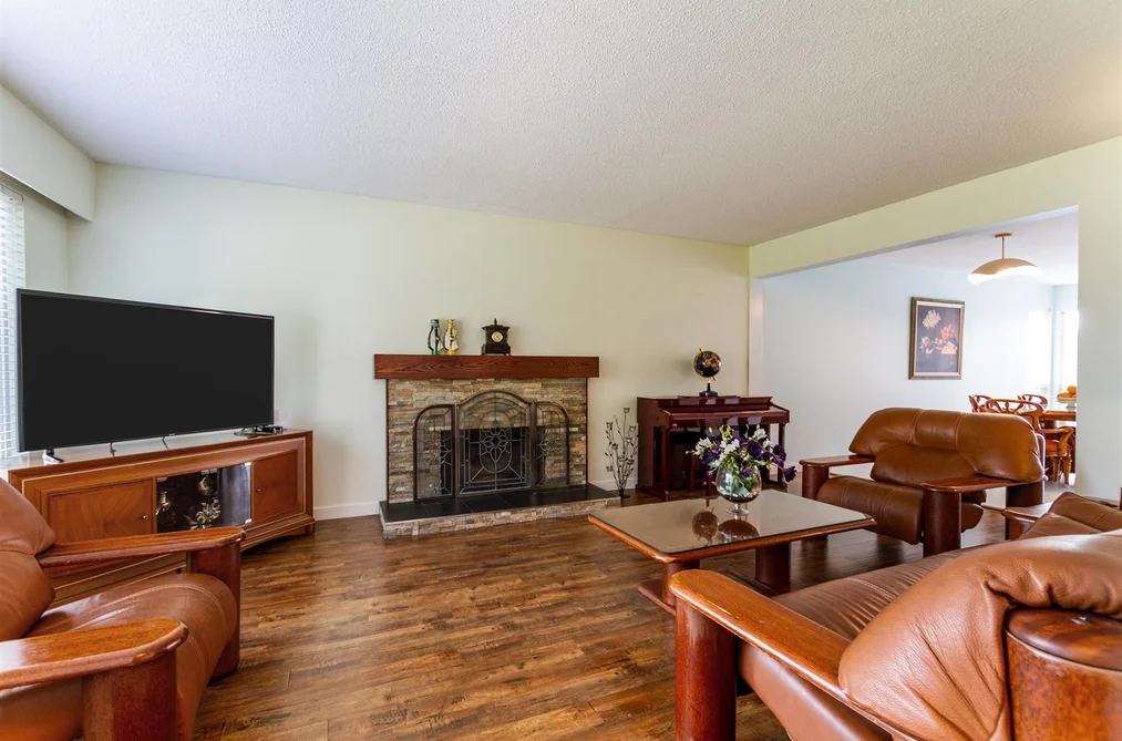 1906 RHODENA AVENUE, Coquitlam BC V3K 2Z9, Coquitlam BC — Residential for Sale - Photo 4