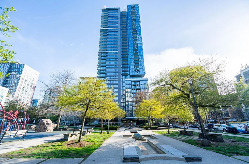 Condo for sale at 1910 1111 Richards Street Vancouver British Columbia - MLS: R3010856