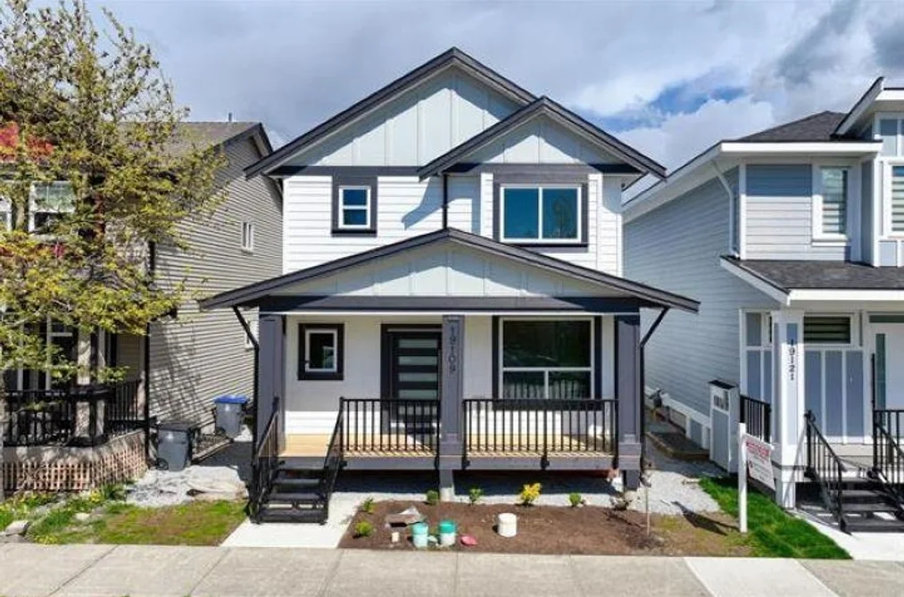 House for sale at 19109 67 Avenue Surrey British Columbia - MLS: R3084760