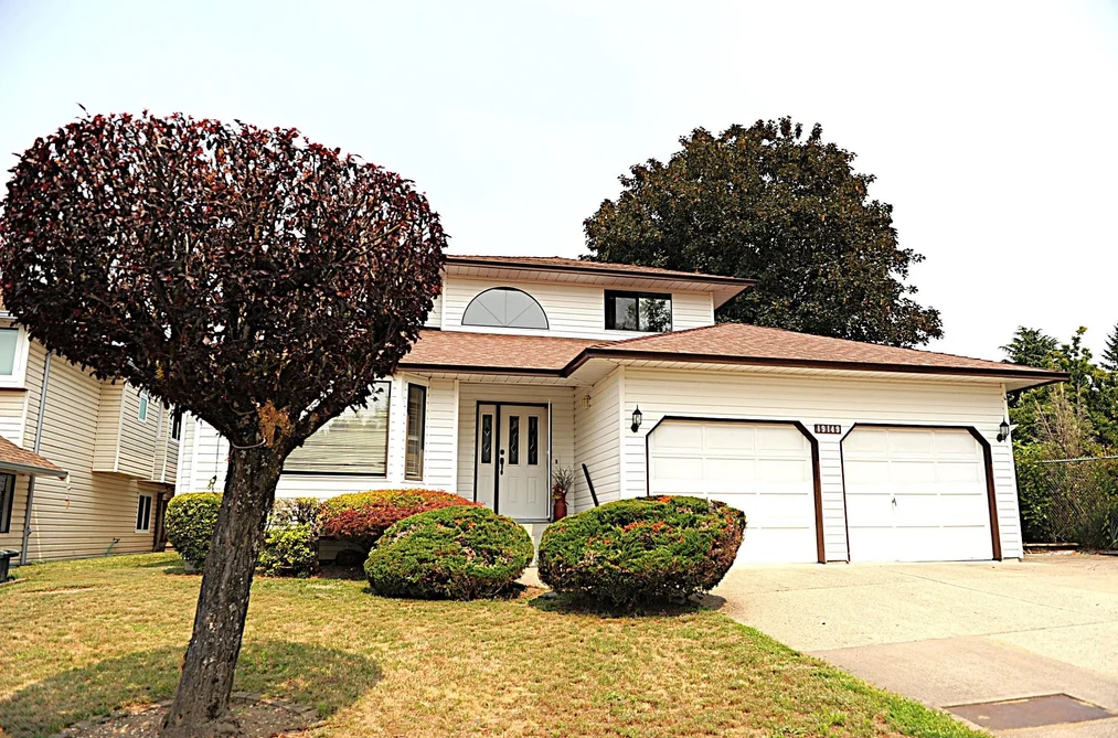 19149 117B AVENUE, Pitt Meadows BC V3Y 2C3, Pitt Meadows BC — Residential for Sale - Photo 2