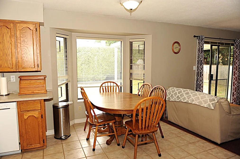 19149 117B AVENUE, Pitt Meadows BC V3Y 2C3, Pitt Meadows BC — Residential for Sale — Photo 8 of 36