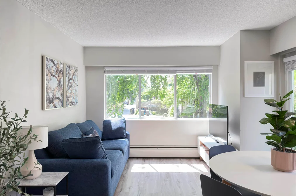 1923 PARKER STREET, Vancouver BC V5L 2L2, Vancouver BC — Residential Income for Sale — Photo 3 of 40