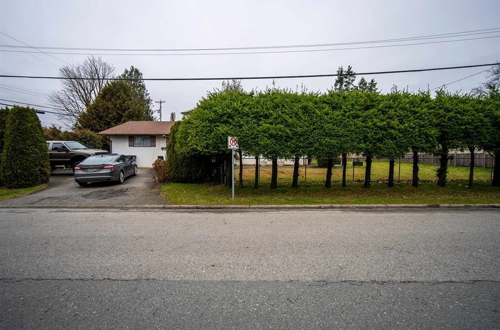1926 SALTON ROAD, Abbotsford BC V2S 3W7, Abbotsford BC — Residential for Sale — Photo 4 of 5