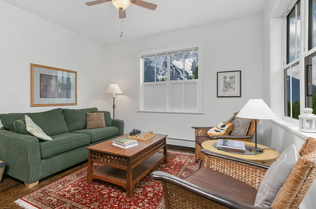 1926 STONECUTTER PLACE, Pemberton BC V0N 2L0, Pemberton BC — Residential for Sale - Photo 2