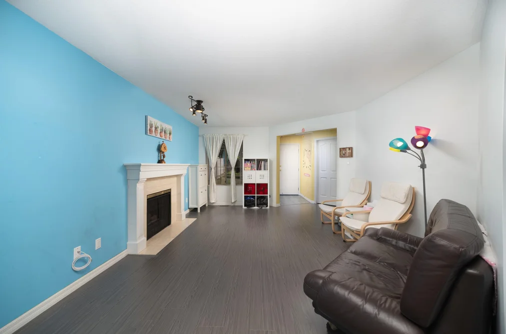 1931 WESTVIEW DRIVE, North Vancouver BC V7M 3B1, North Vancouver BC — Residential for Sale - Photo 2