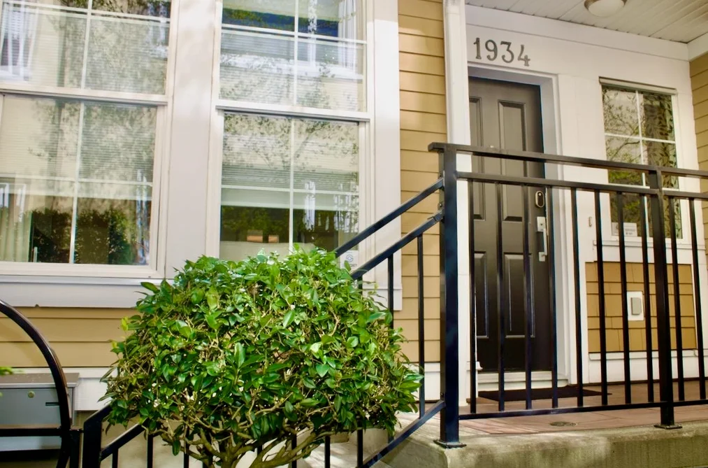 Townhouse for sale at 1934 Haro Street Vancouver British Columbia - MLS: R3110330