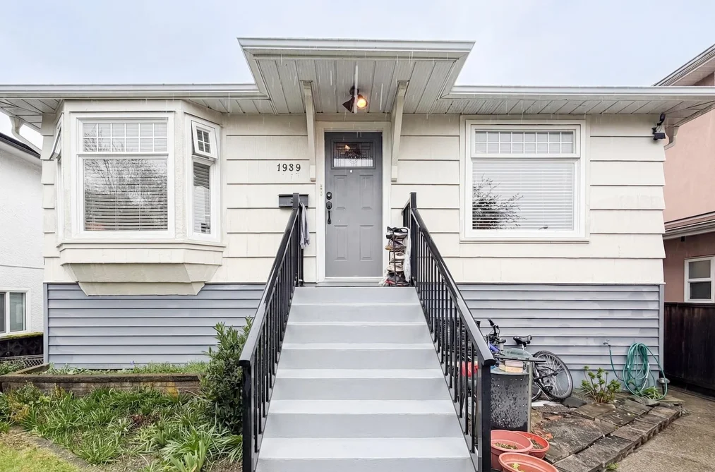 House for sale at 1939 E 39th Avenue Vancouver British Columbia - MLS: R3103111