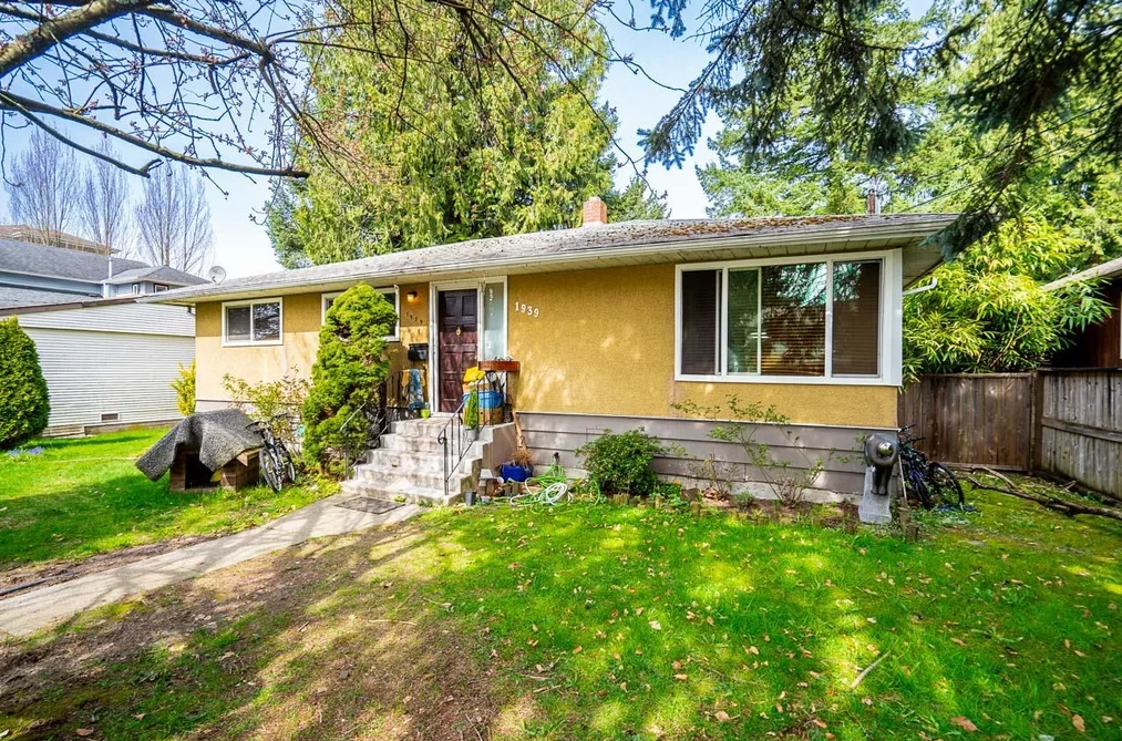 House for sale at 1939 Westminster Avenue Port Coquitlam British Columbia - MLS: R3115112