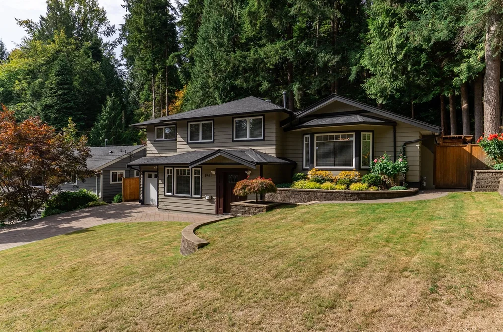 House for sale at 1941 Arborlynn Drive North Vancouver British Columbia - MLS: R3164806