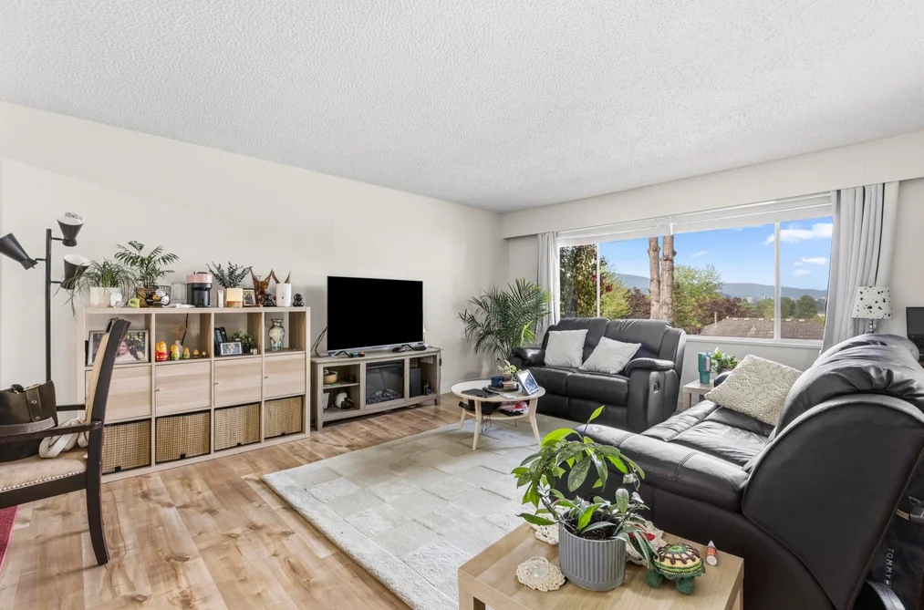 Half Duplex for sale at 1941 Charles Street Port Moody British Columbia - MLS: R3121791