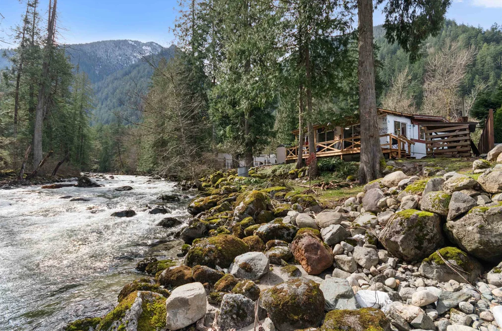 Manufactured On Land for sale at 19452 Silver Skagit Road Hope British Columbia - MLS: R3105337
