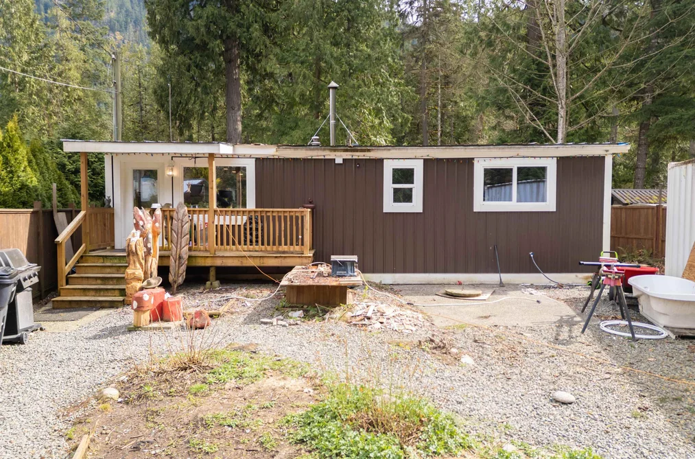 19452 SILVER SKAGIT ROAD, Hope BC V0X 1L2, Hope BC — Residential for Sale - Photo 2