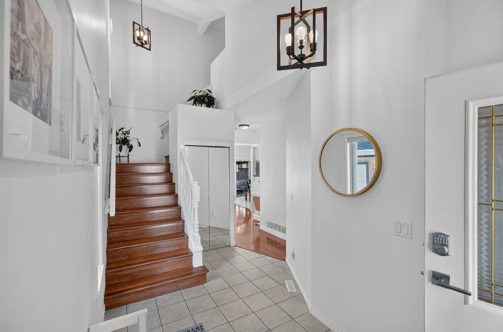 19478 61 Avenue, Surrey, BC - MLS: R3164651 - Photo 5 19478 61 Avenue, Surrey, BC - MLS: R3164651 - Photo 5