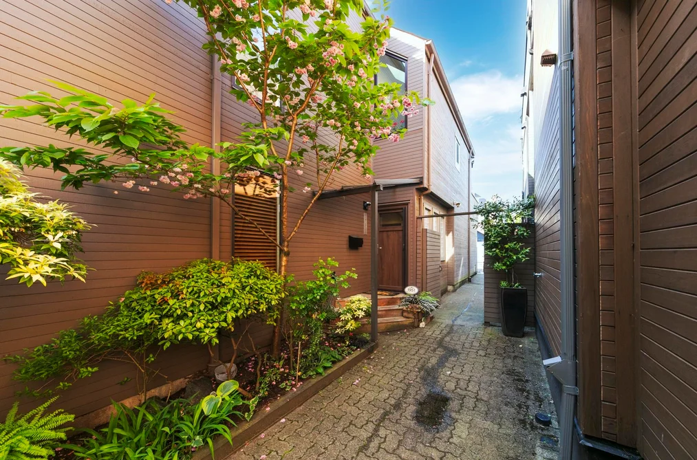 Half Duplex for sale at 1951 Creelman Avenue Vancouver British Columbia - MLS: R3120285