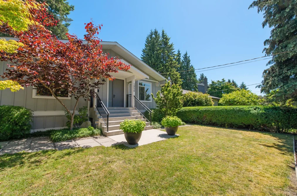 House for sale at 1956 Westview Drive North Vancouver British Columbia - MLS: R3132216