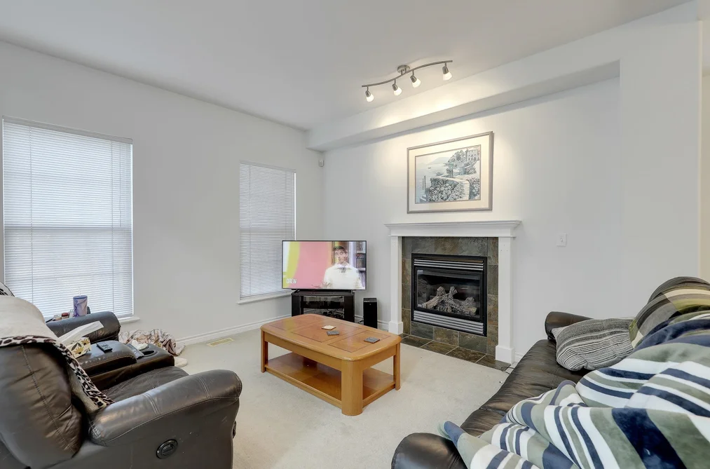 19590 SHINGLE BOLT CRESCENT, Pitt Meadows BC V3Y 2W7, Pitt Meadows BC — Residential for Sale - Photo 3