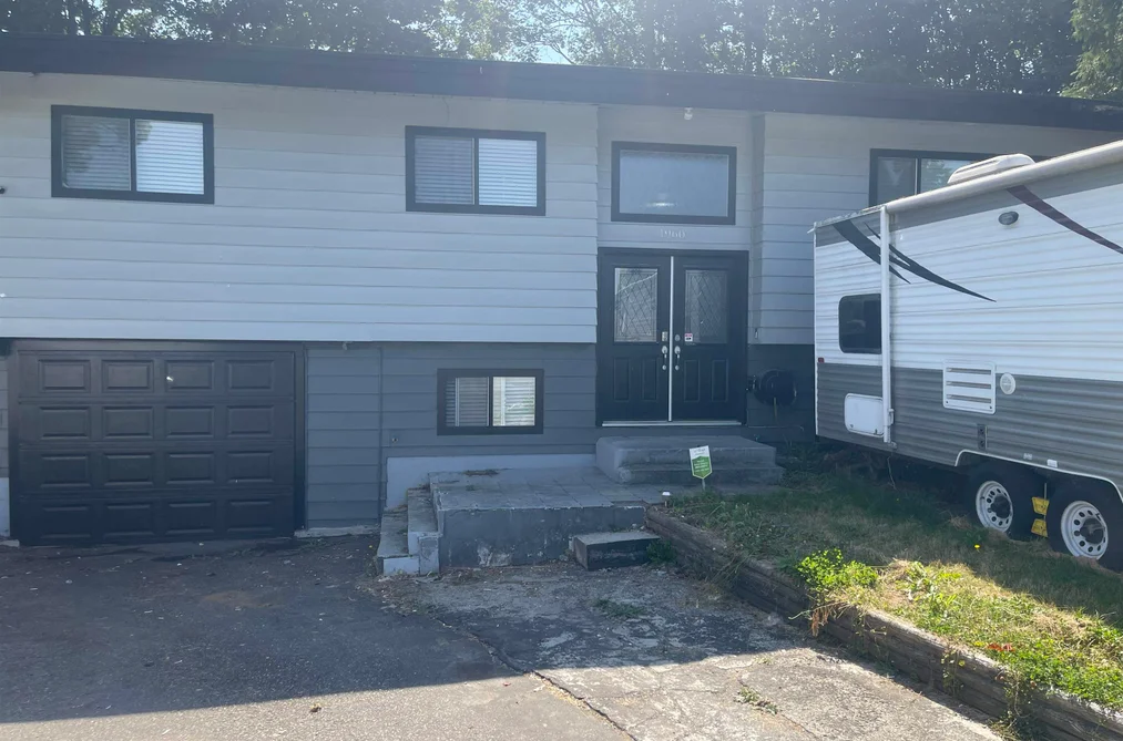 House for sale at 1960 Catalina Crescent Abbotsford British Columbia - MLS: R3159365