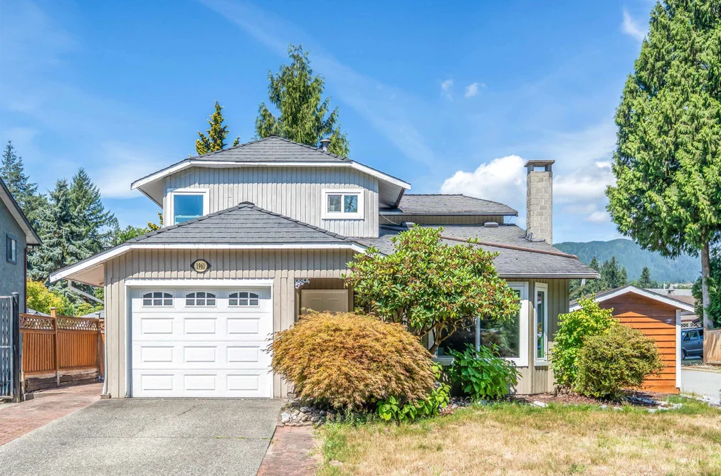 House for sale at 1961 Flynn Crescent Coquitlam British Columbia - MLS: R3152638