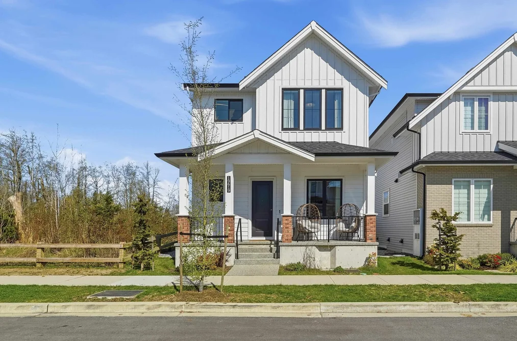 19619 75 AVENUE, Langley BC V2Y 3R9, Langley BC — Residential for Sale - Photo 2