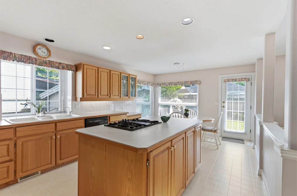 19658 CEDAR LANE, Pitt Meadows BC V3Y 2E4, Pitt Meadows BC — Residential for Sale - Photo 6