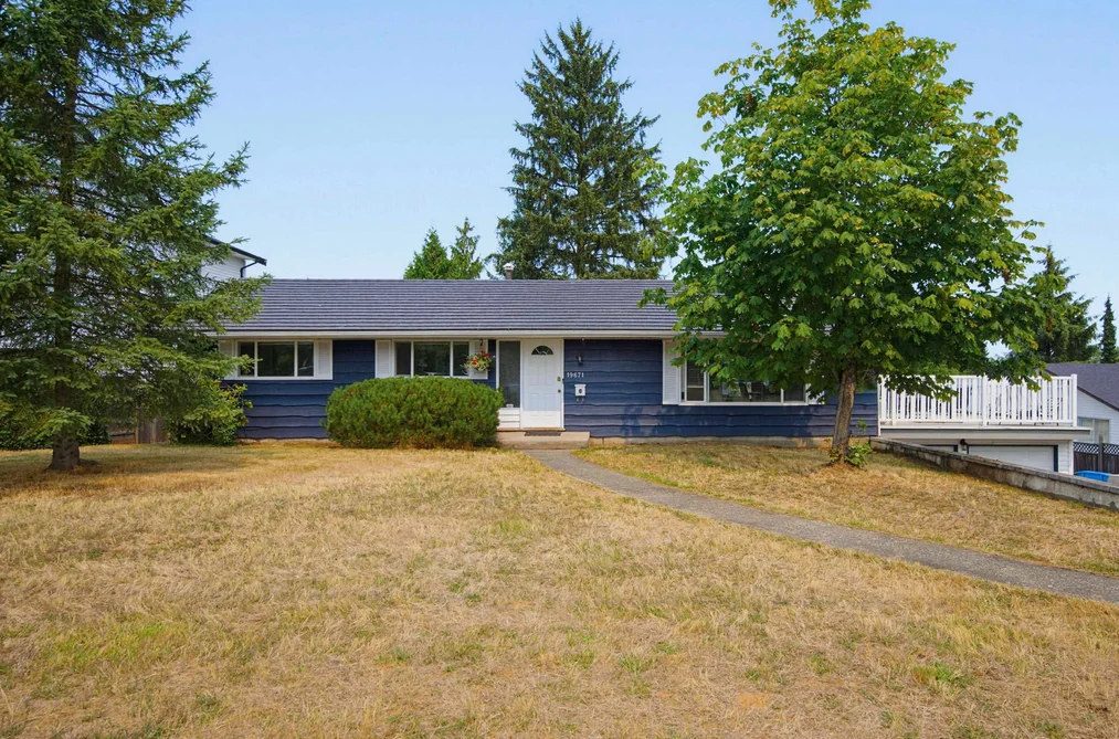 House for sale at 19671 49 Avenue Langley British Columbia - MLS: R3152793