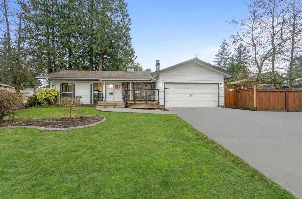 House for sale at 19694 46 Avenue Langley British Columbia - MLS: R3149389