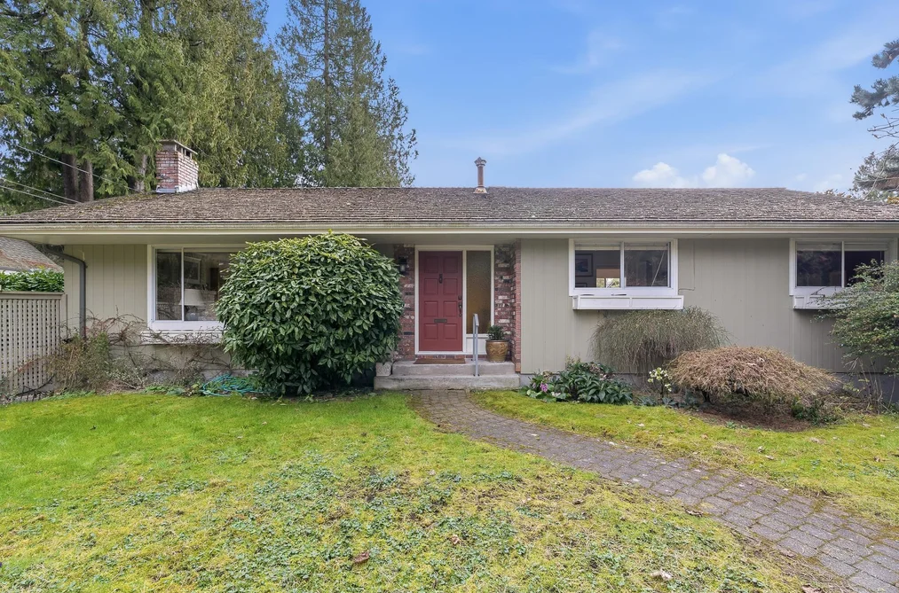 House for sale at 1970 Gordon Avenue West Vancouver British Columbia - MLS: R3100094
