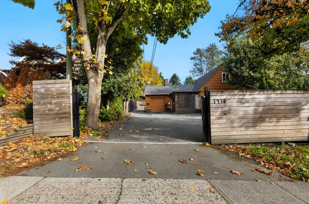 1970 Sperling Ave, Burnaby, BC - MLS: R3177967