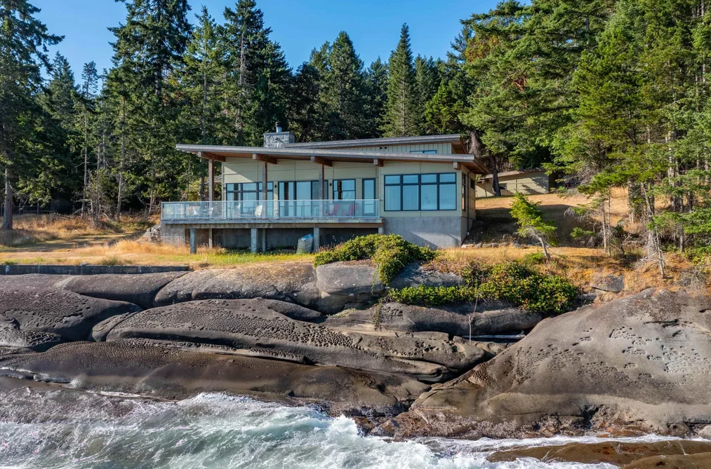 House for sale at 1974 Ellis Road Galiano Island British Columbia - MLS: R3040368