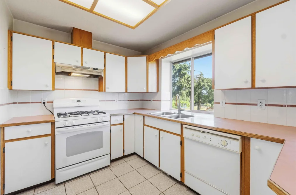 19741 47 AVENUE, Langley BC V3A 6C3, Langley BC — Residential for Sale — Photo 11 of 39