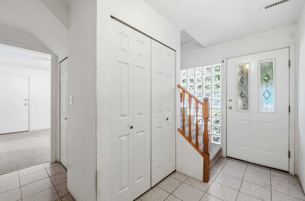 19741 47 AVENUE, Langley BC V3A 6C3, Langley BC — Residential for Sale — Photo 3 of 39