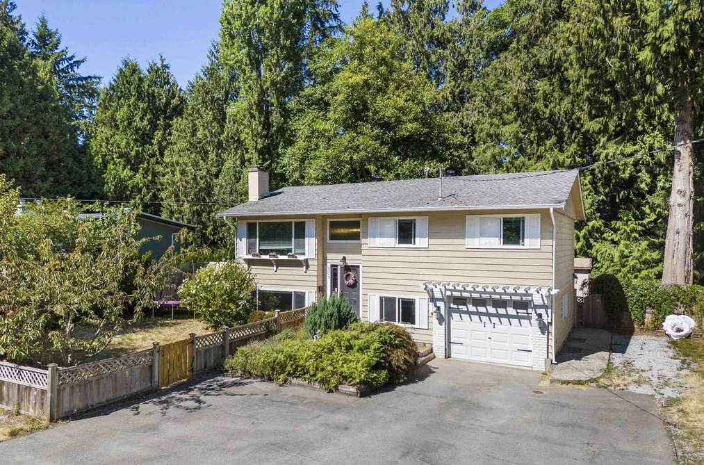 House for sale at 19745 38a Avenue Langley British Columbia - MLS: R3089334