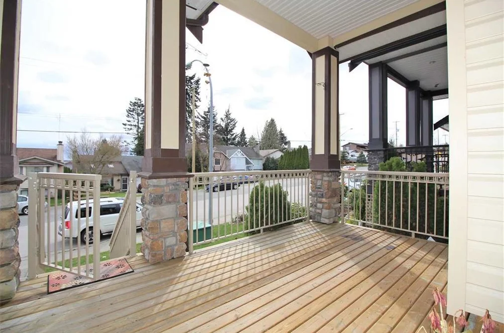 19789 68 Avenue, Langley, BC - House for Sale - Photo 5 of 12 19789 68 Avenue, Langley, BC - House for Sale - Photo 5 of 12