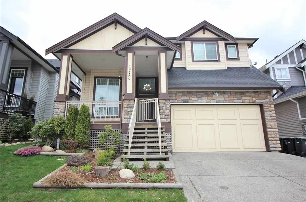 19789 68 Avenue, Langley, BC - House for Sale - Photo 6 of 12 19789 68 Avenue, Langley, BC - House for Sale - Photo 6 of 12