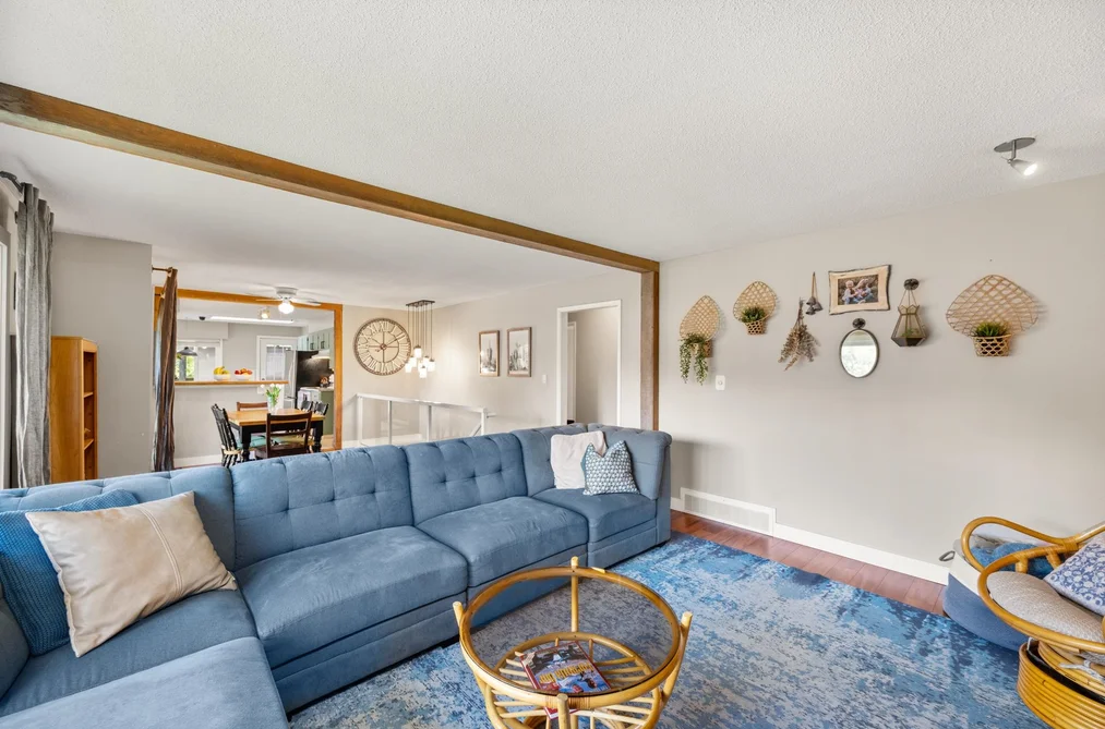 19812 40A Avenue, Langley, BC - MLS: R3179945 - Photo 5 19812 40A Avenue, Langley, BC - MLS: R3179945 - Photo 5