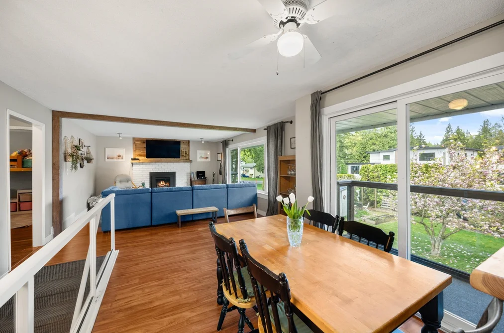 19812 40A Avenue, Langley, BC - MLS: R3179945 - Photo 6 19812 40A Avenue, Langley, BC - MLS: R3179945 - Photo 6