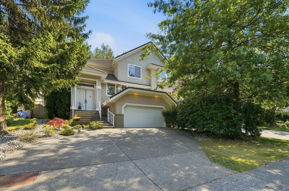 Half Duplex for sale at 1983 Parkway Boulevard Coquitlam British Columbia - MLS: R3156051