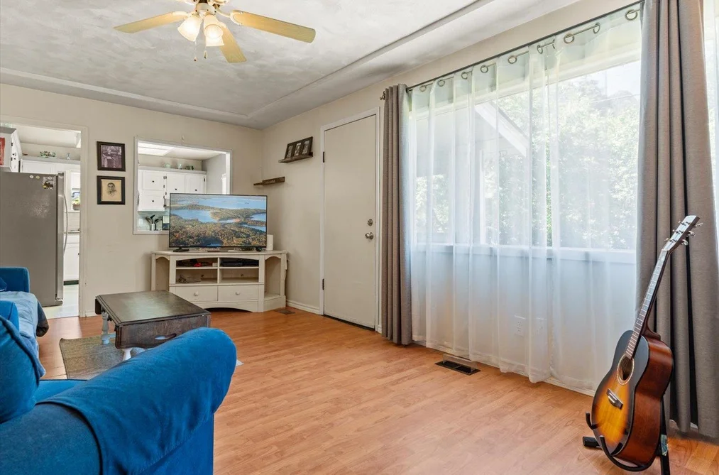 19834 PETER STREET, Hope BC V0X 1L2, Hope BC — Residential for Sale — Photo 19 of 38