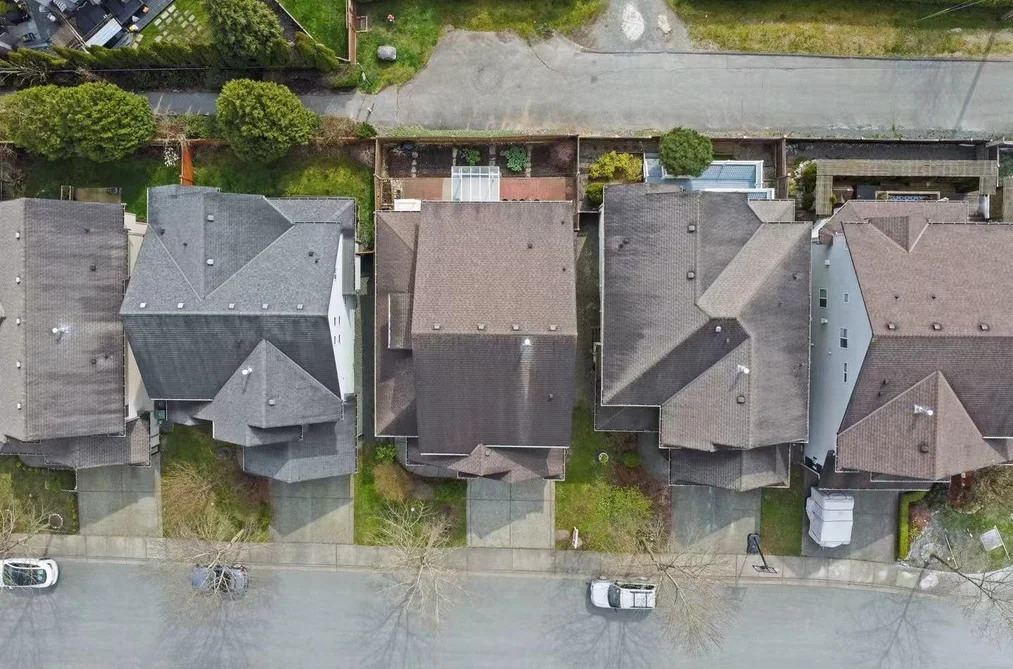 19846 69A AVENUE, Langley BC V2Y 3A9, Langley BC — Residential for Sale - Photo 2
