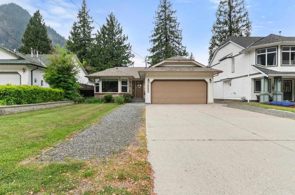 House for sale at 19865 Marie Street Hope British Columbia - MLS: R3127599