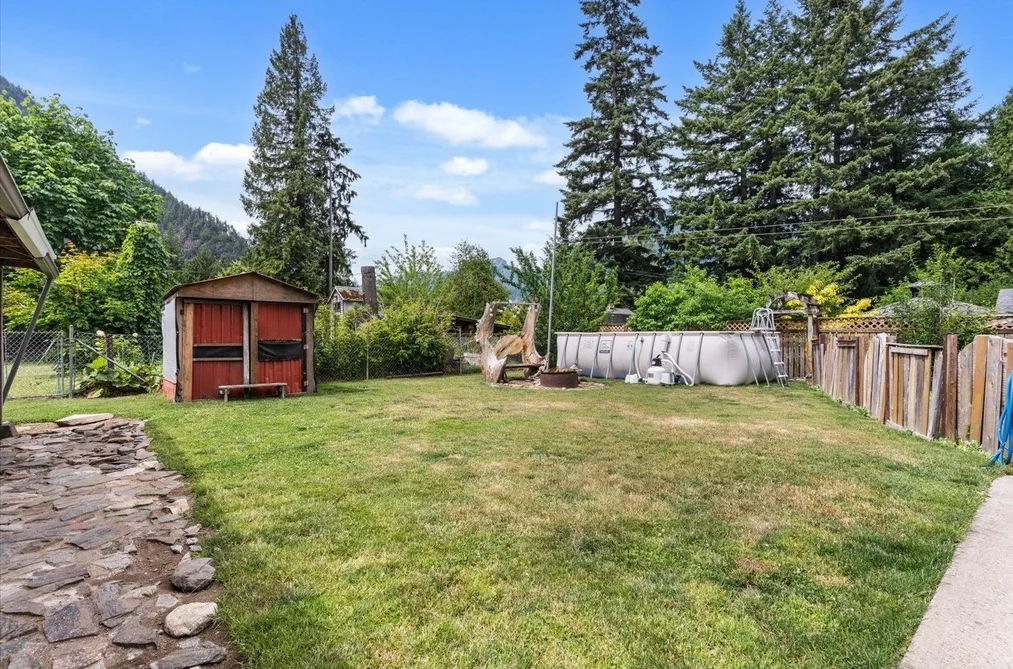 19865 PETER STREET, Hope BC V0X 1L2, Hope BC — Residential for Sale — Photo 29 of 40